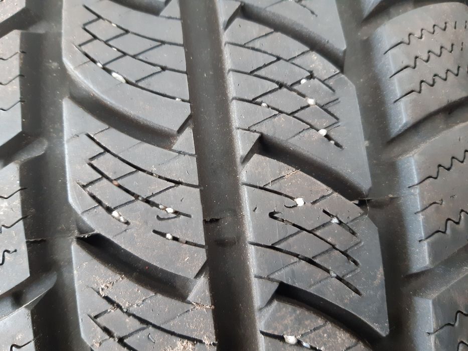 Zimowe 205/65R16C Continental 2022r 8mm Montaż