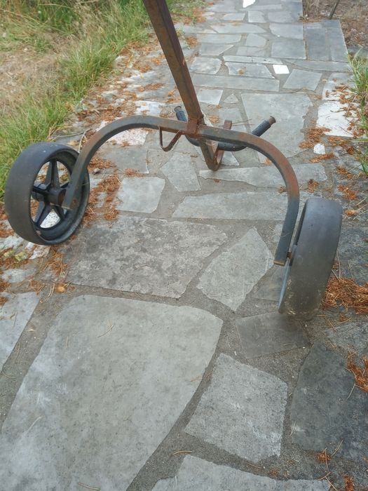 Carro de golfe antigo