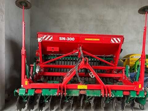 Sprzedam zestaw uprawowo-siewny Agro Masz SN 300