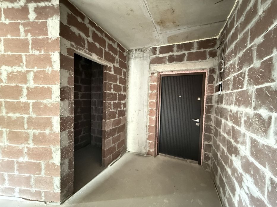 Варшавський делюкс продаж квартири