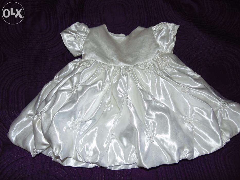 Piękna sukienka do chrztu z satyny z perełkami
