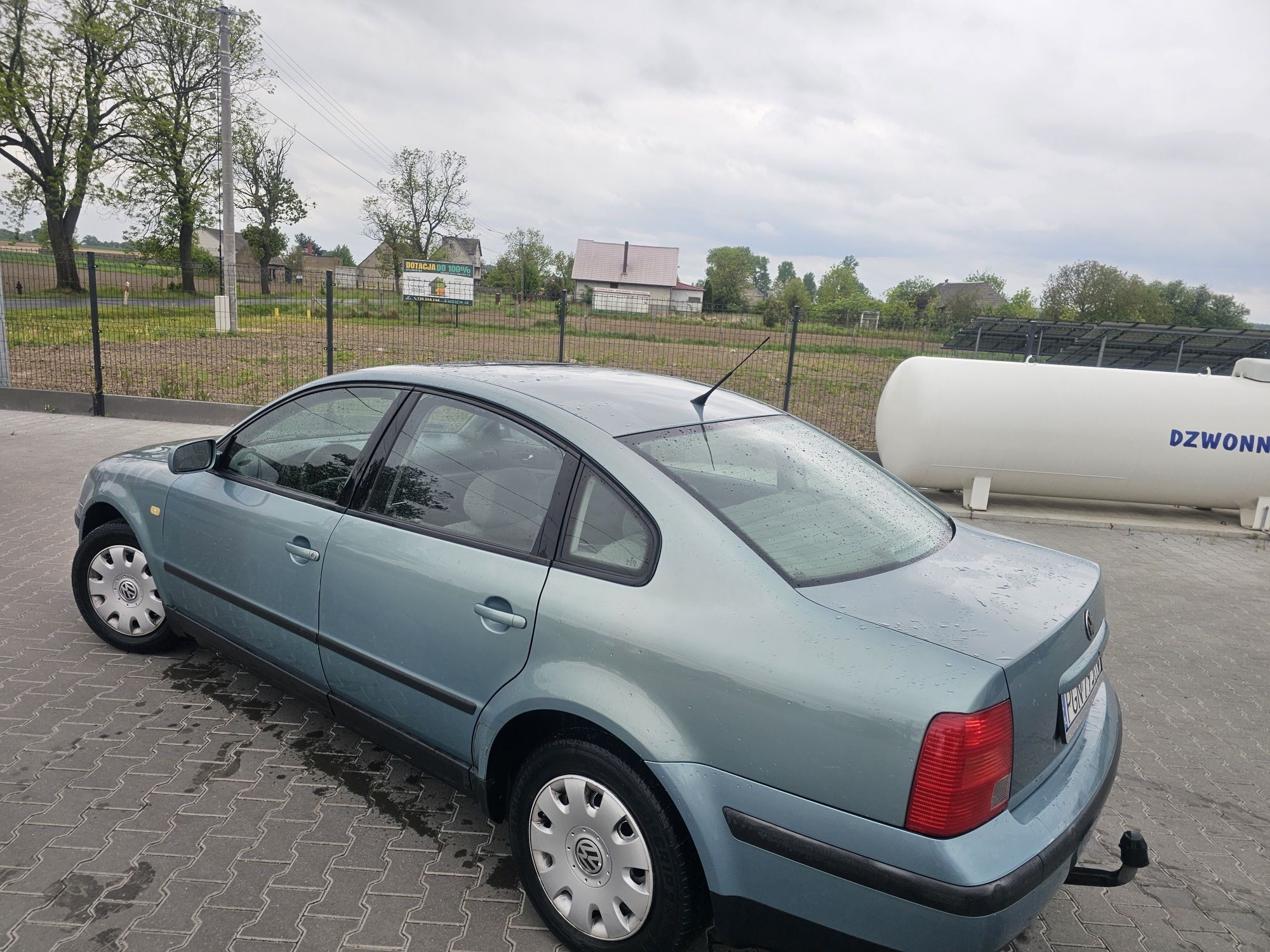 Vw Passat 1.6LPG Klimatyzacja Szyberdach w pełni sprawny