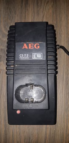 Зарядне для шуруповерта AEG  CS 7.2