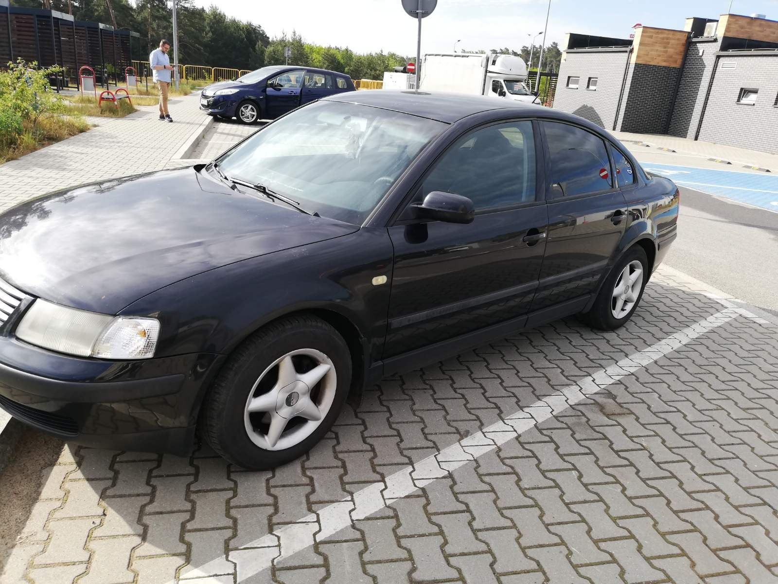 VW Passat sedan 1.8t. газ-бензин