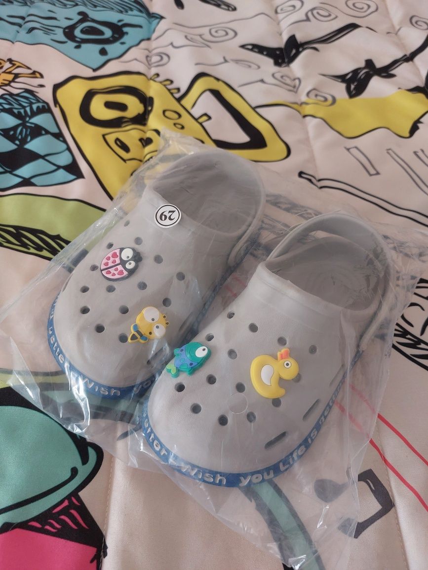 Sandálias Crocs Tam. 28/29 NOVOS