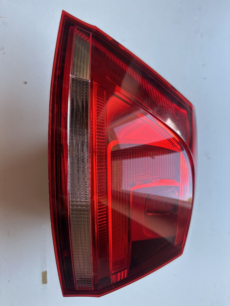 Lampa lewa tylna VW Golf 7 kombi