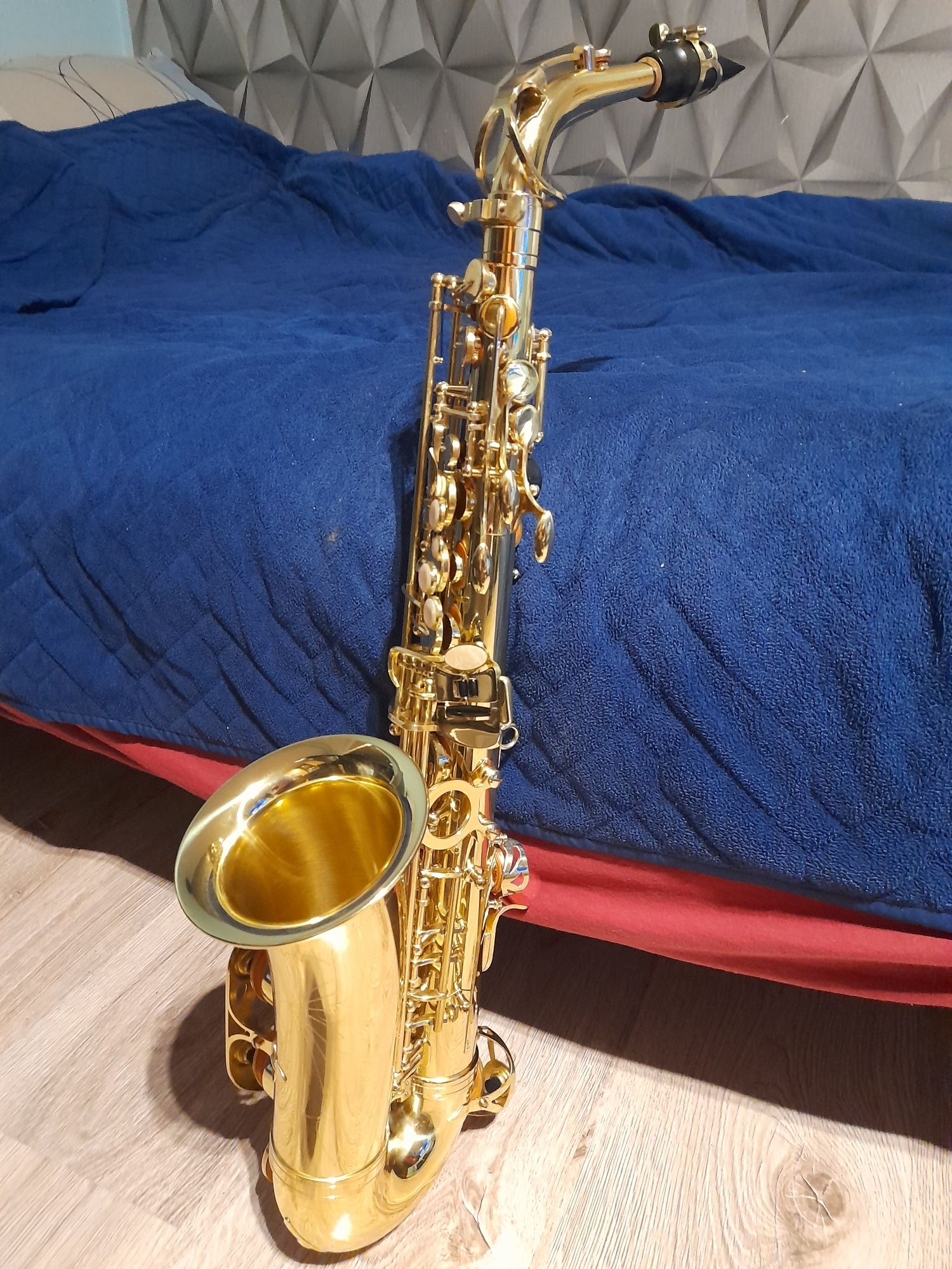 Saksofon V-Tone AD 100 sprawny