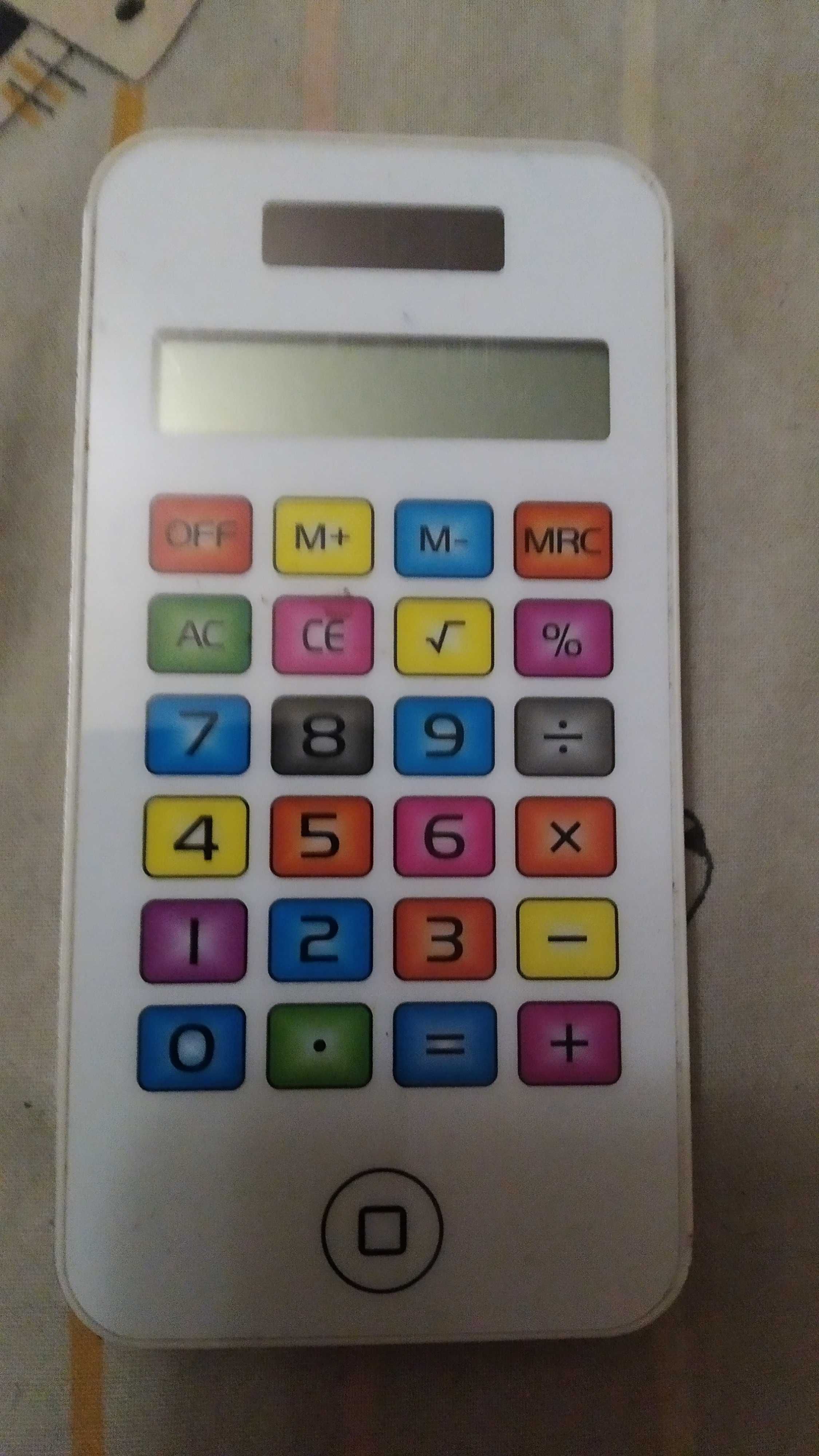 Сенсорный Калькулятор в виде iPhone