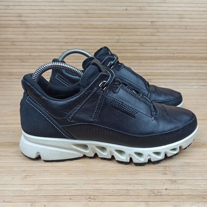 Шкіряні кросівки ECCO Gore-tex Розмір 38 / 24,5 см.