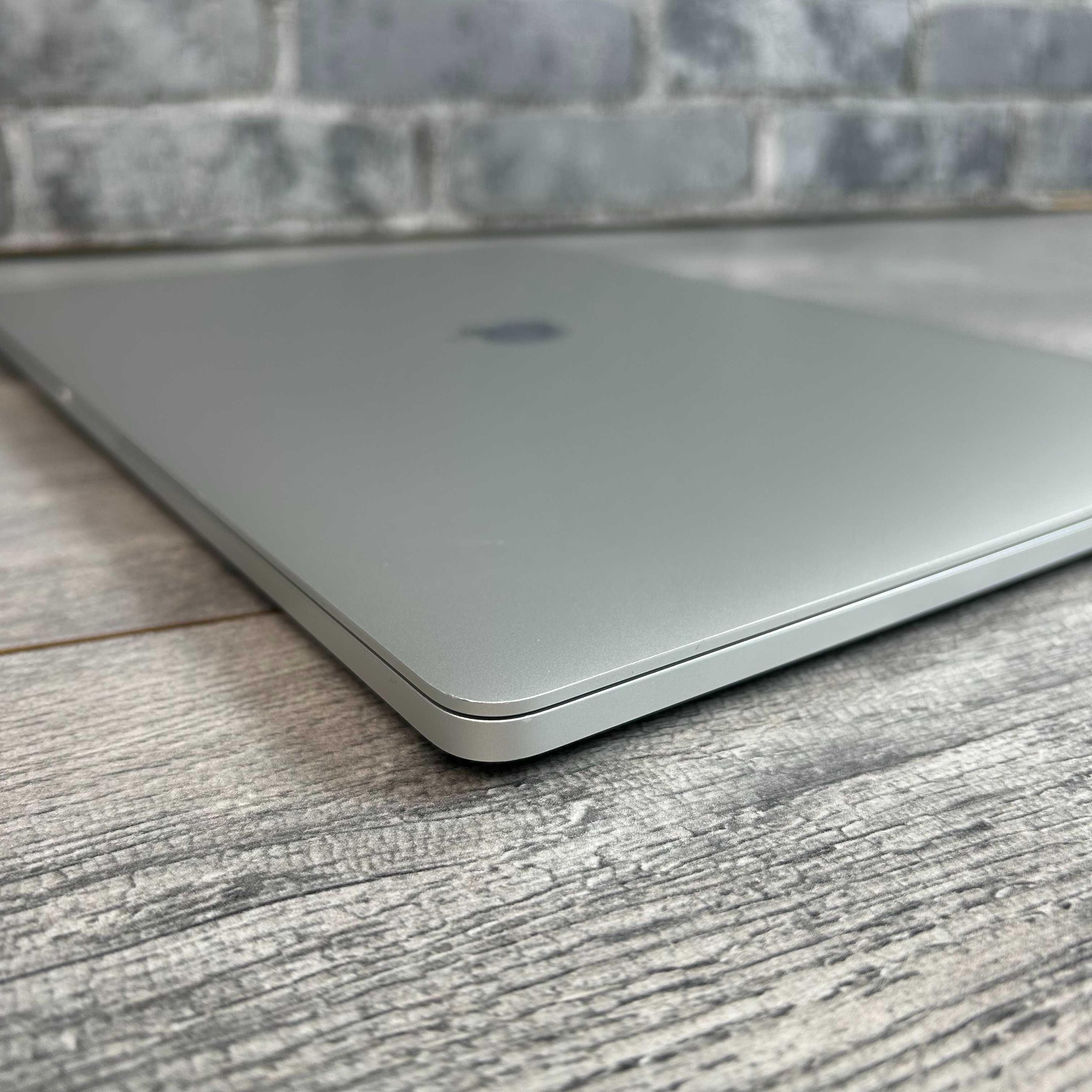 Ноубук Apple MacBook Pro 16 2019 i7/16Gb/512Gb/PRO 5300M 4Gb