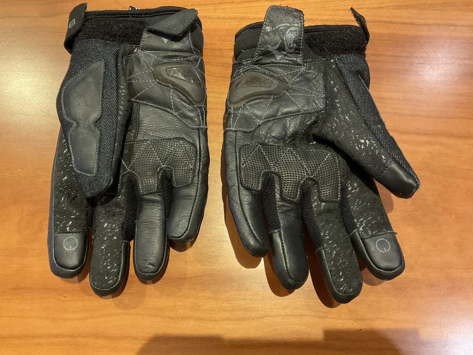 Luvas Mota tamanho M