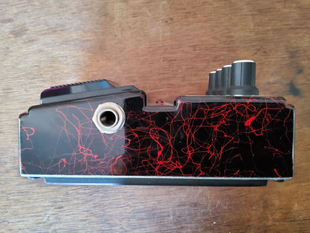 Death Metal Distortion FX86B da D.O.D.