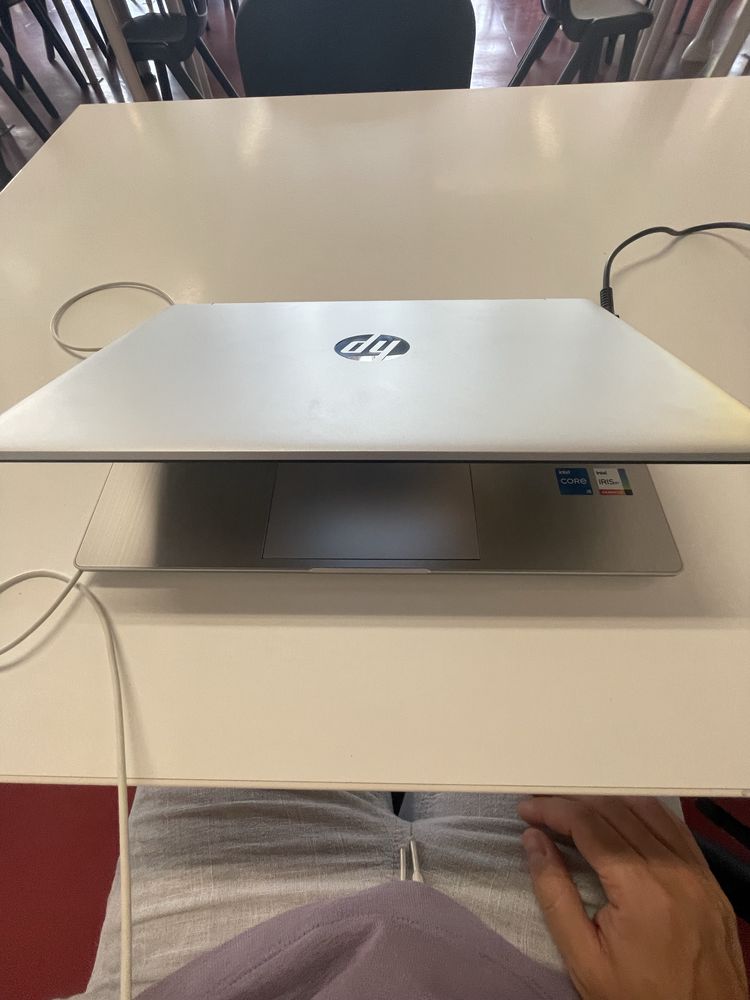 HP x360 14-ek1018np