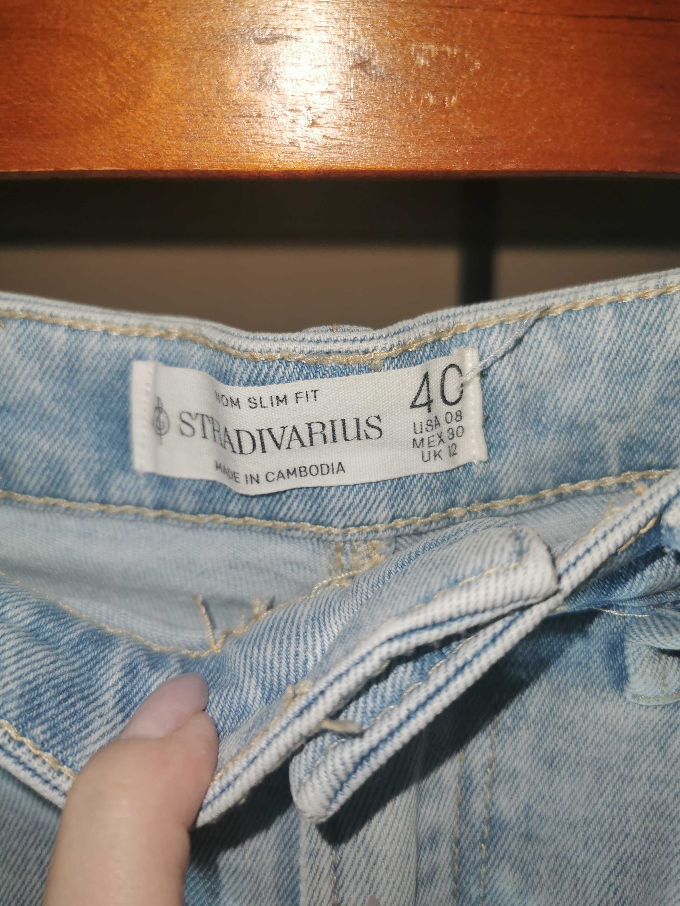 Stradivarius - jeansy straight - rozmiar 40