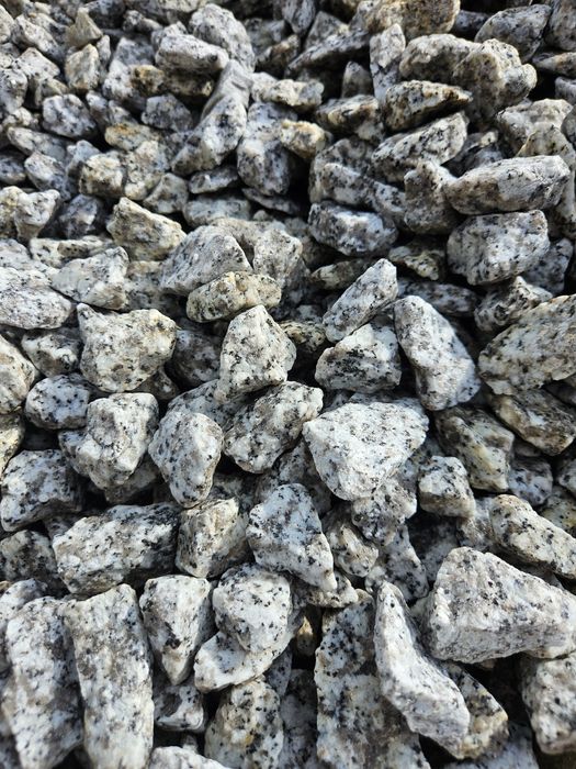 Grys granitowy fr. 16-22mm, kamień dalmatyńczyk, kamień ozdobny
