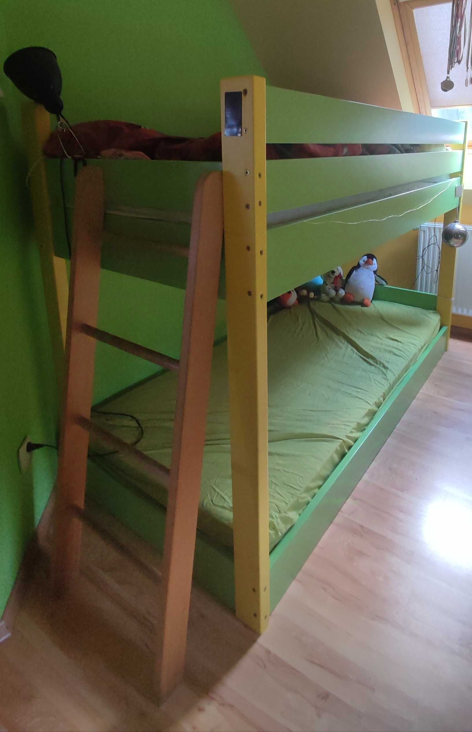 Zestaw mebli młodzieżowych