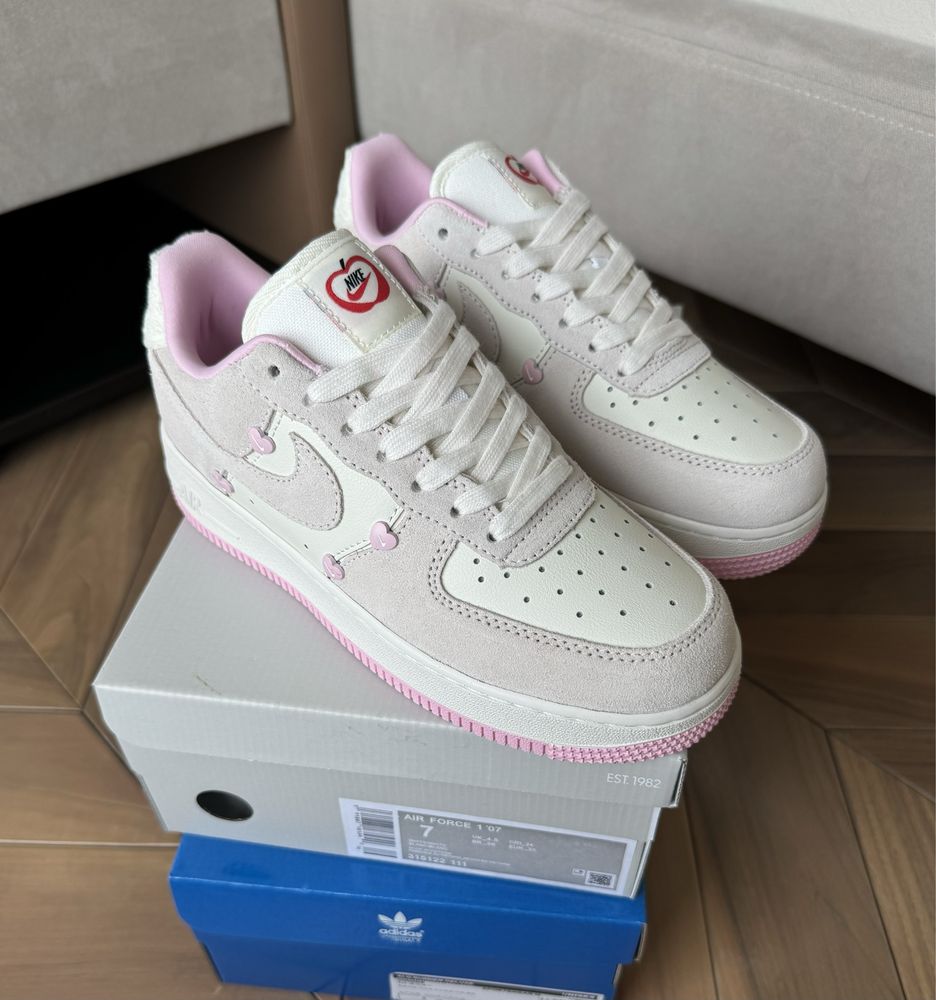 Original Nike Air force 1 low ‘valentines day 2025 (in box)