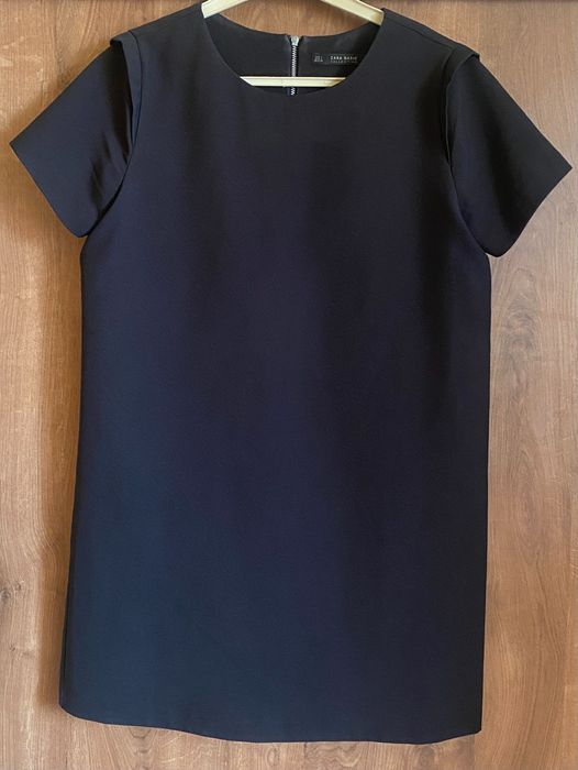 Czarna prosta tunika z krótkim rękawem Zara Basic