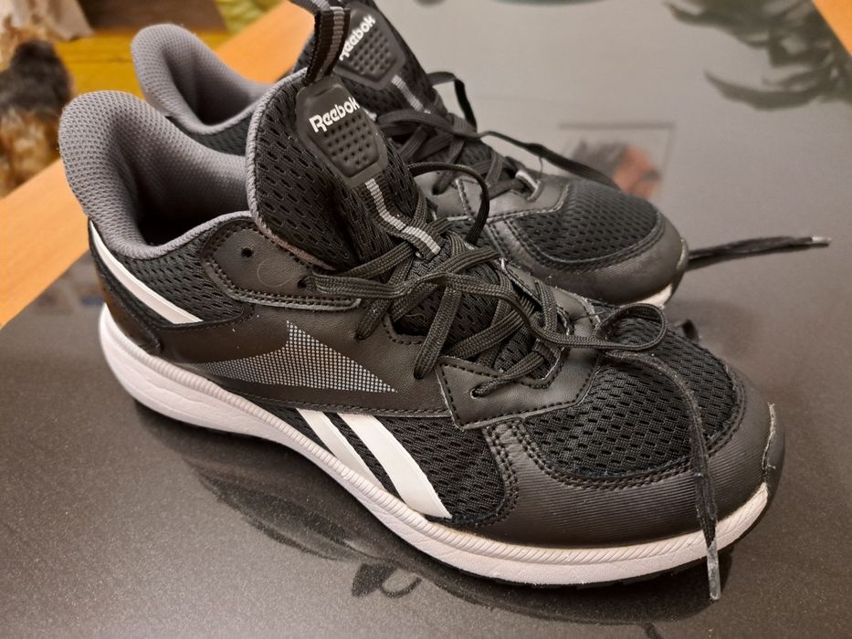 Reebok Road Supreme.