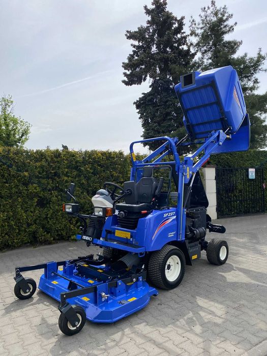 Kosiarka ISEKI SF 237 Idealna do pielęgnacji dużych terenów zielonych