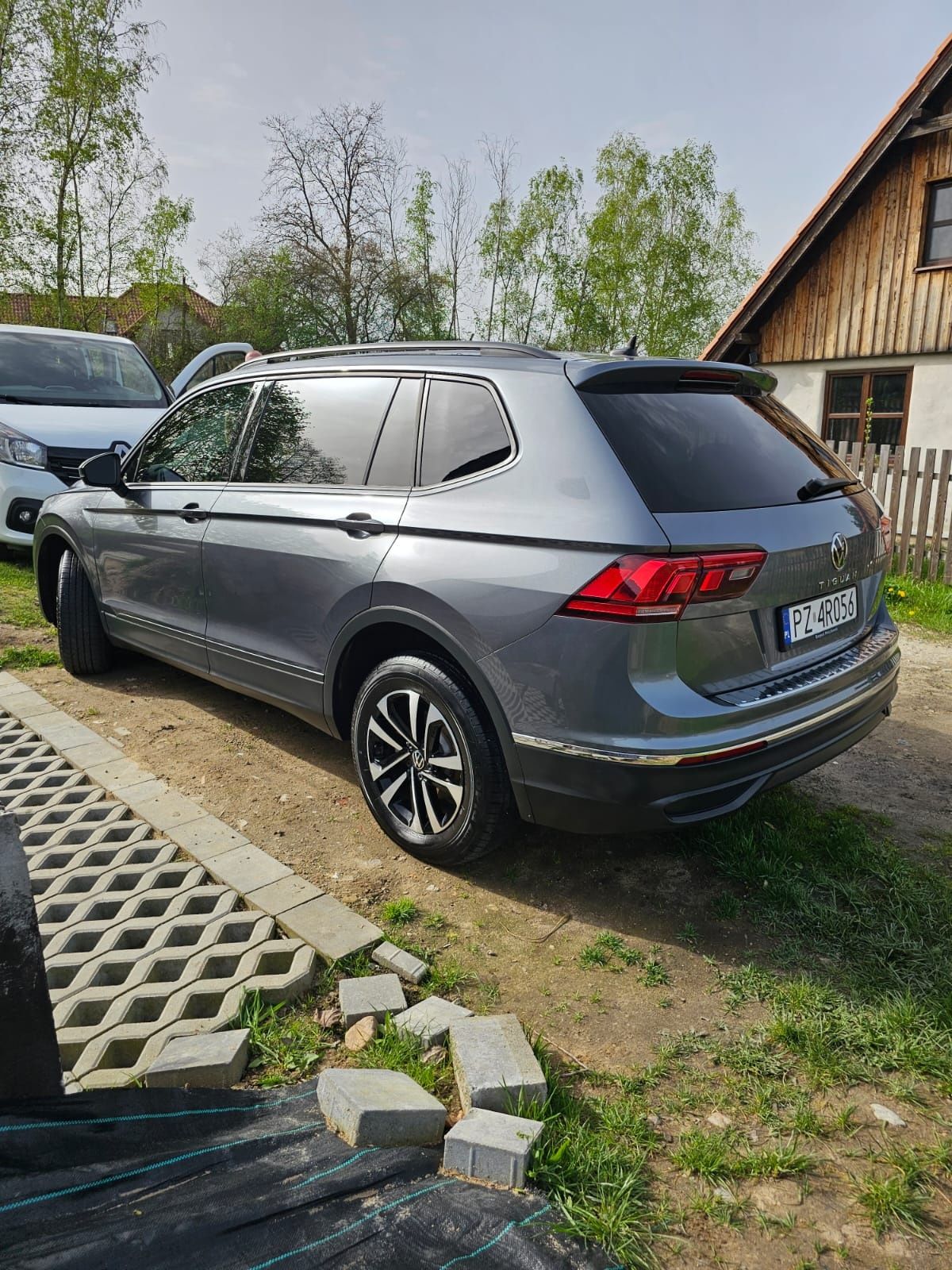 Volkswagena Tiguan Allspace 2.0tsi Automat 7 osób