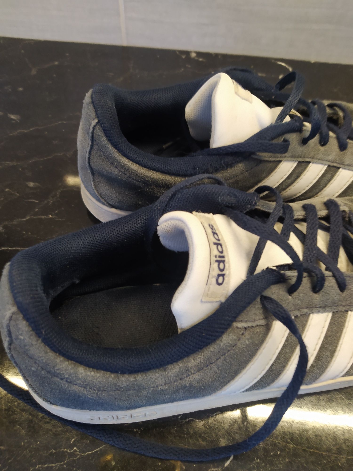 Damskie buty sportowe Adidas