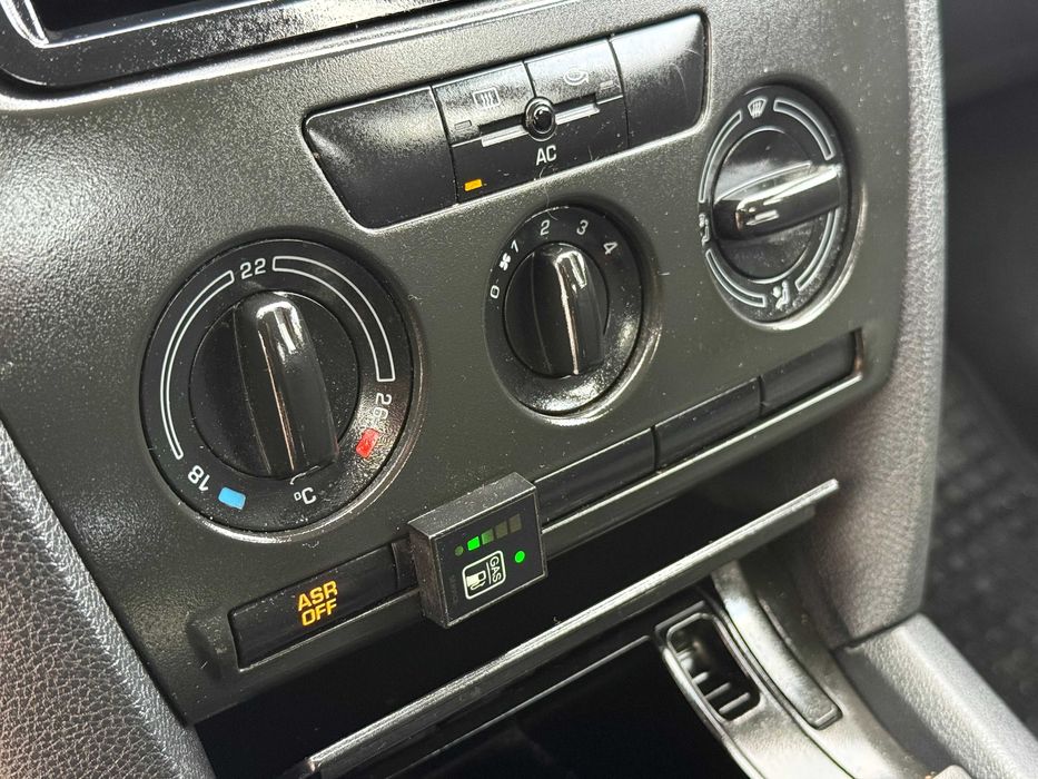 Продам SKODA Octavia а5 2006р 1.6газ-бенз