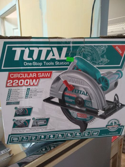 Пила циркулярная Total 2200W TS1222356 новая