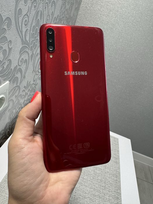 Samsung Galaxy A20s 3/32 + 2 Защитных стекла