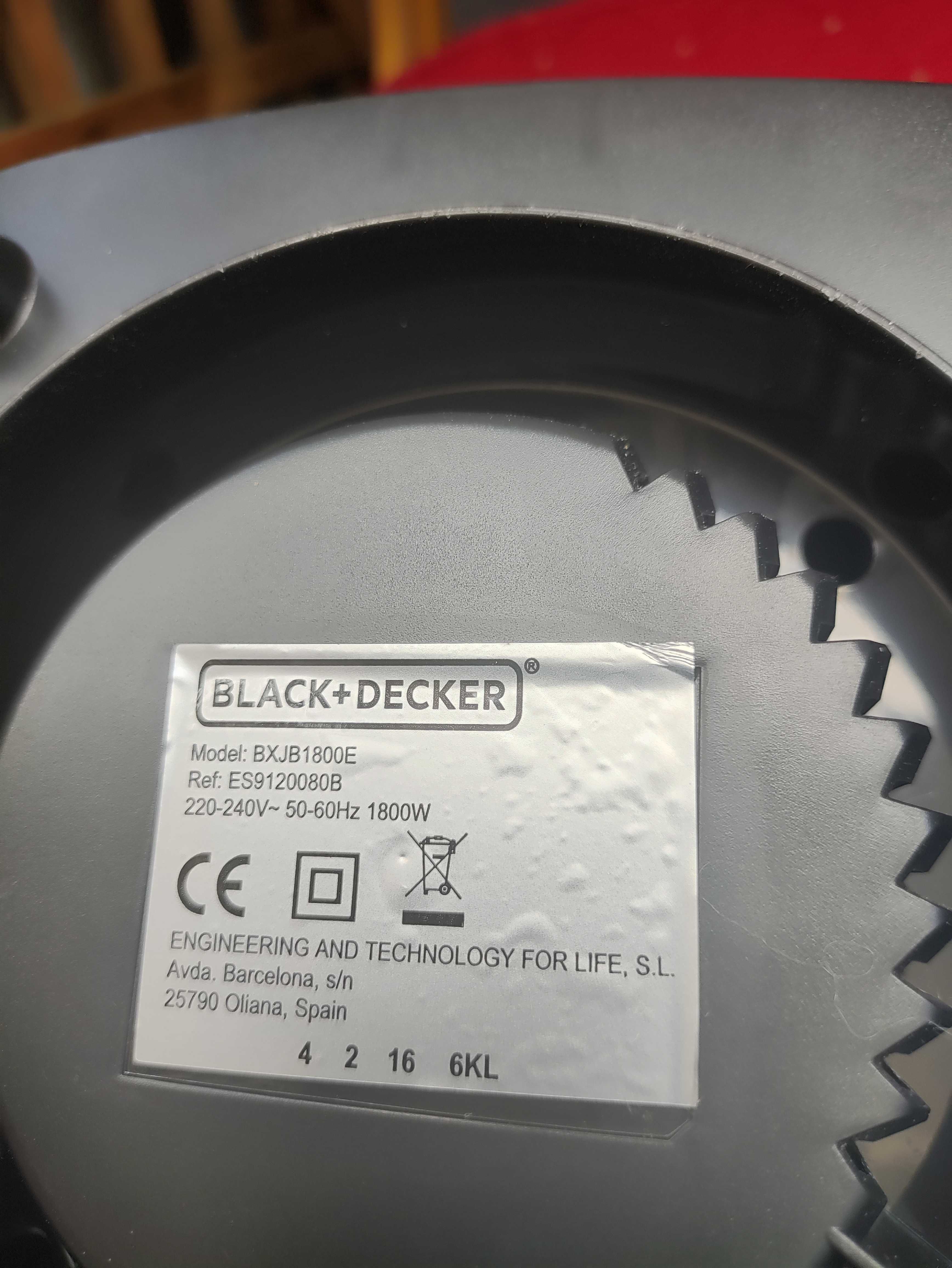Blender Kielichowy Stołowy 1800W Black Decker BXJB1800E nóż pojemnik