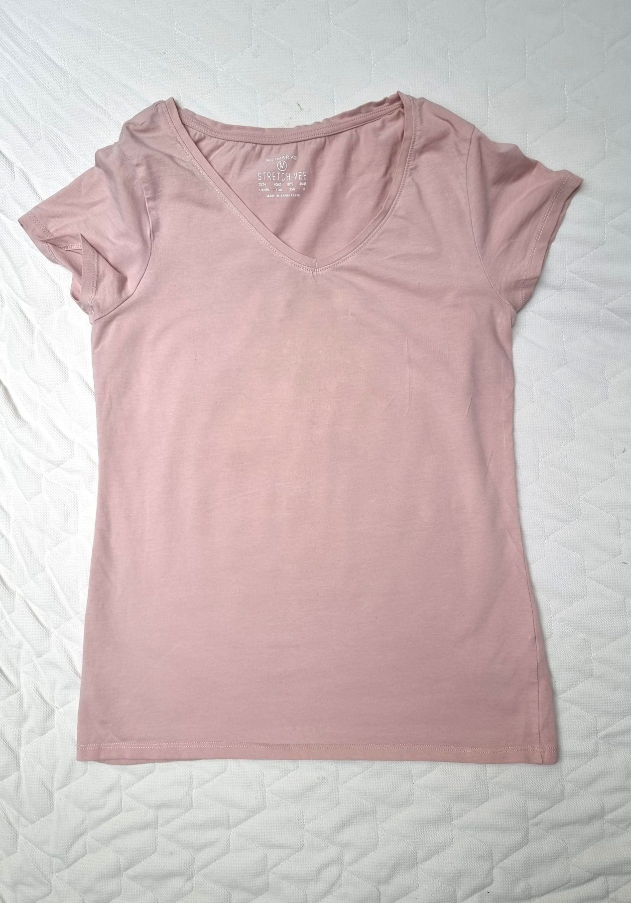 Basic koszulka. Gładki t-shirt na lato. 38 primark