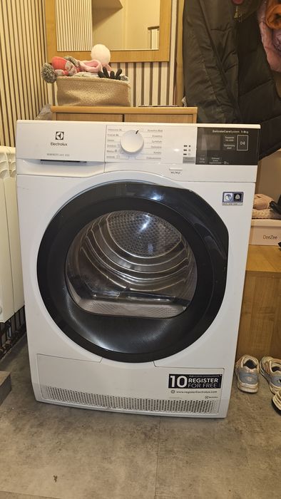 Suszarka do ubran elektrolux perfectcare 800 USZKODZONA