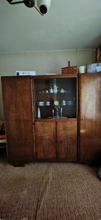 Piękna solidna stara szafa