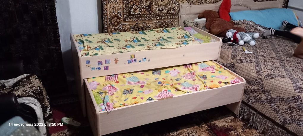 Продам дитяче ліжко висувне