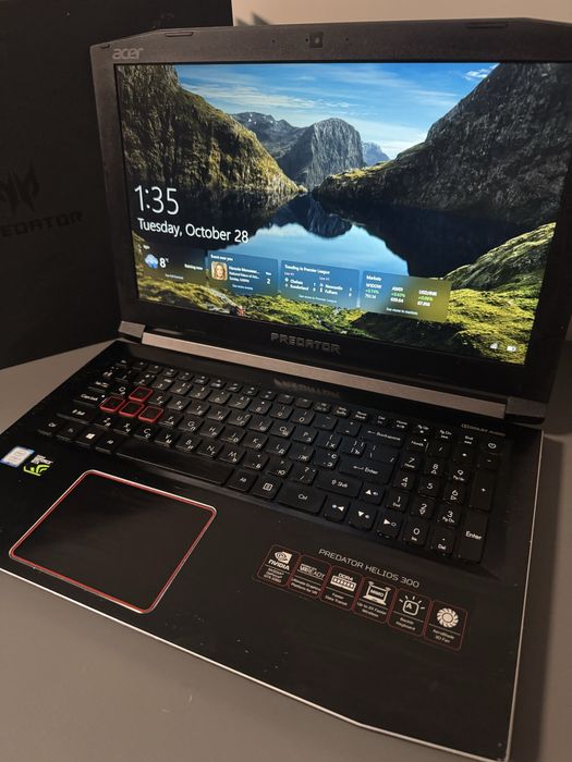 Acer Predator Helios 300 PH315‑51‑784Y (NH.Q3FEU.023)
