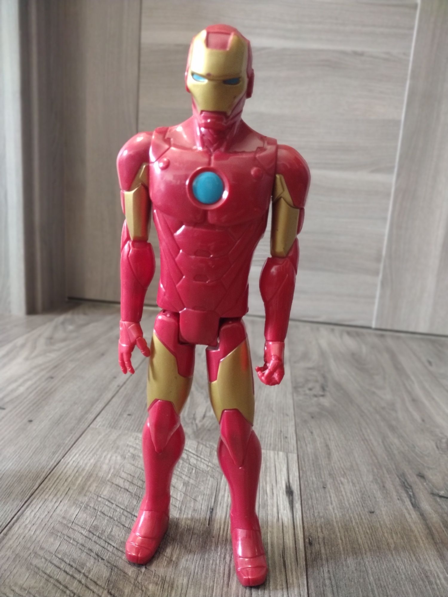 Figurka Iron Man z serii Marvel