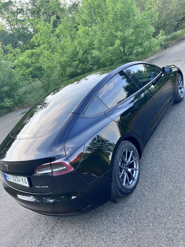 Tesla made 3 2021 рік 7 місяць