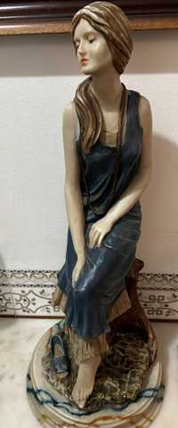 Estatueta boneca decorativa