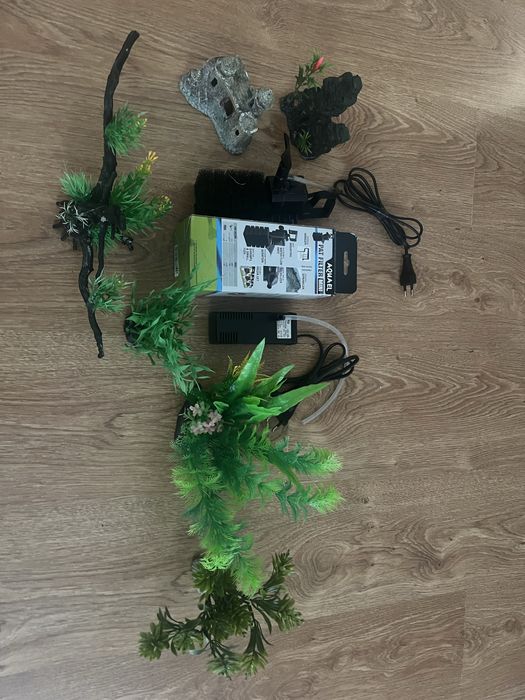 Akarium owalne 25l wraz z calym zestawem