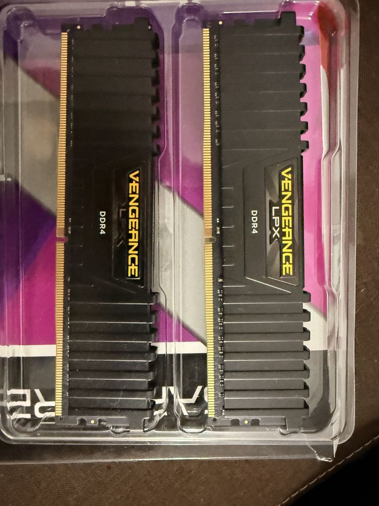 B450 Aorus elite + ryzen 5 3600 + DDR4 16 gb 3000mhz