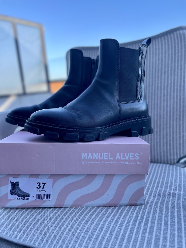 Botas em Pele tam 37