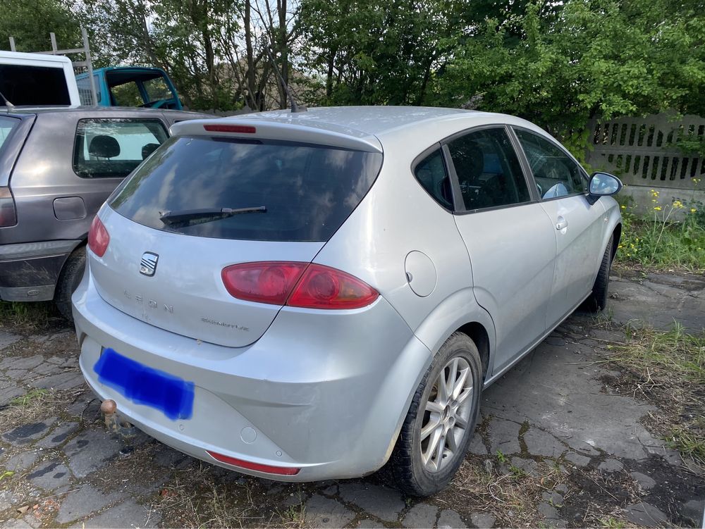 Na Części Seat Leon II 05-12r. 1.6 TDI Srebrny LX7W 2011r