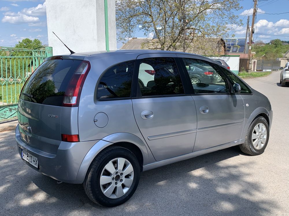 Meriva 1.7 дизель (6,0 л/100км в місті)