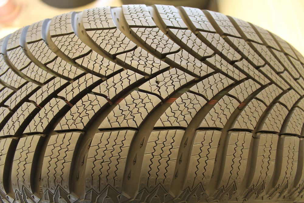 koła zimowe do opel corsa f peugeot citroen 16 4x108 et38 jak nowe