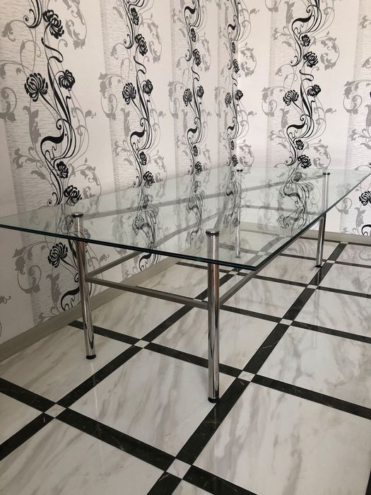 Журнальний столик,великий(173см.*90 см.) з нержавійки+гартоване скло.