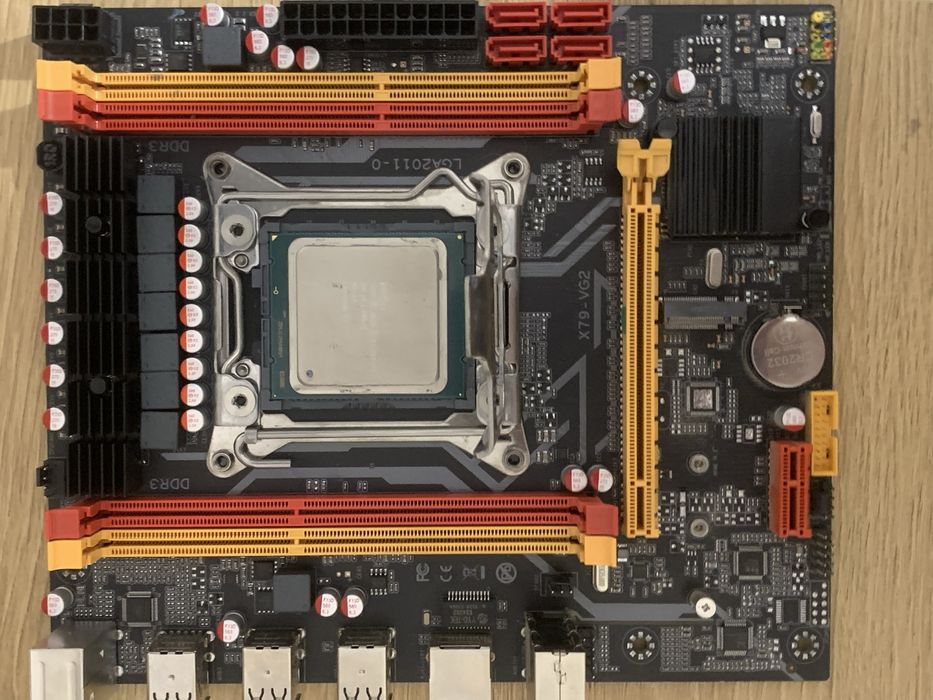 Комплект материнська плата ×79 2011 , xeon 2650v2 і кулер