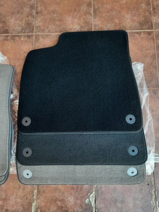 Нові велюрові коврики Audi Q7 Q8 4m текстильні ауди ку 7 8 4м