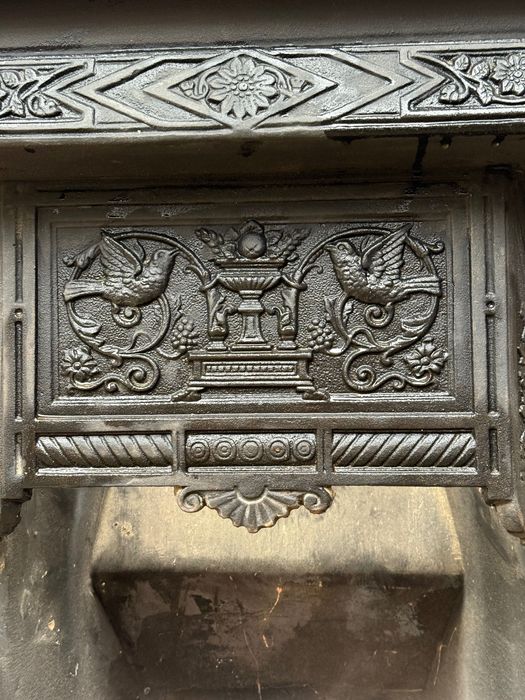 Камін газовий в ідеальному стані в повному комплекті