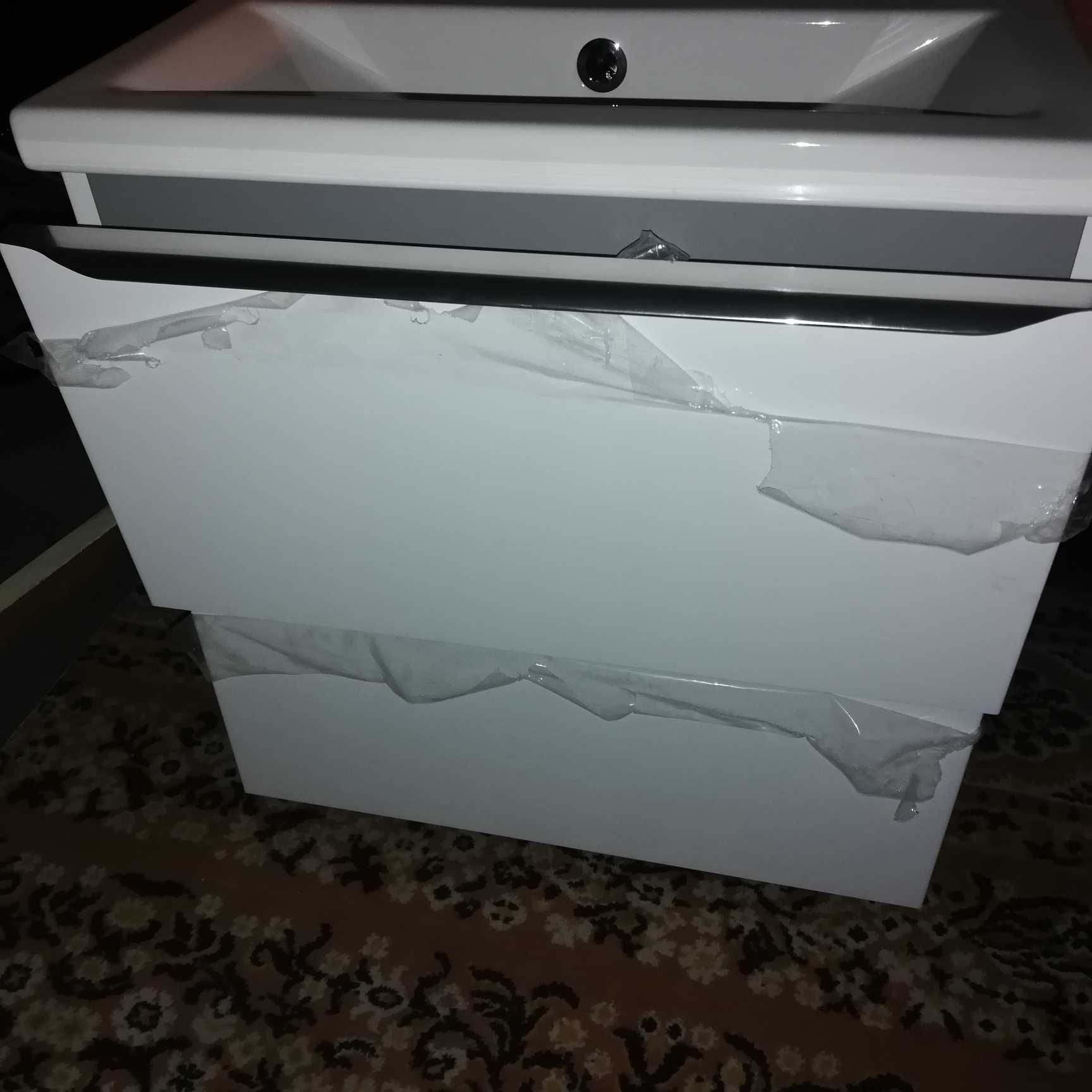 Szafka łazienkowa wisząca biała