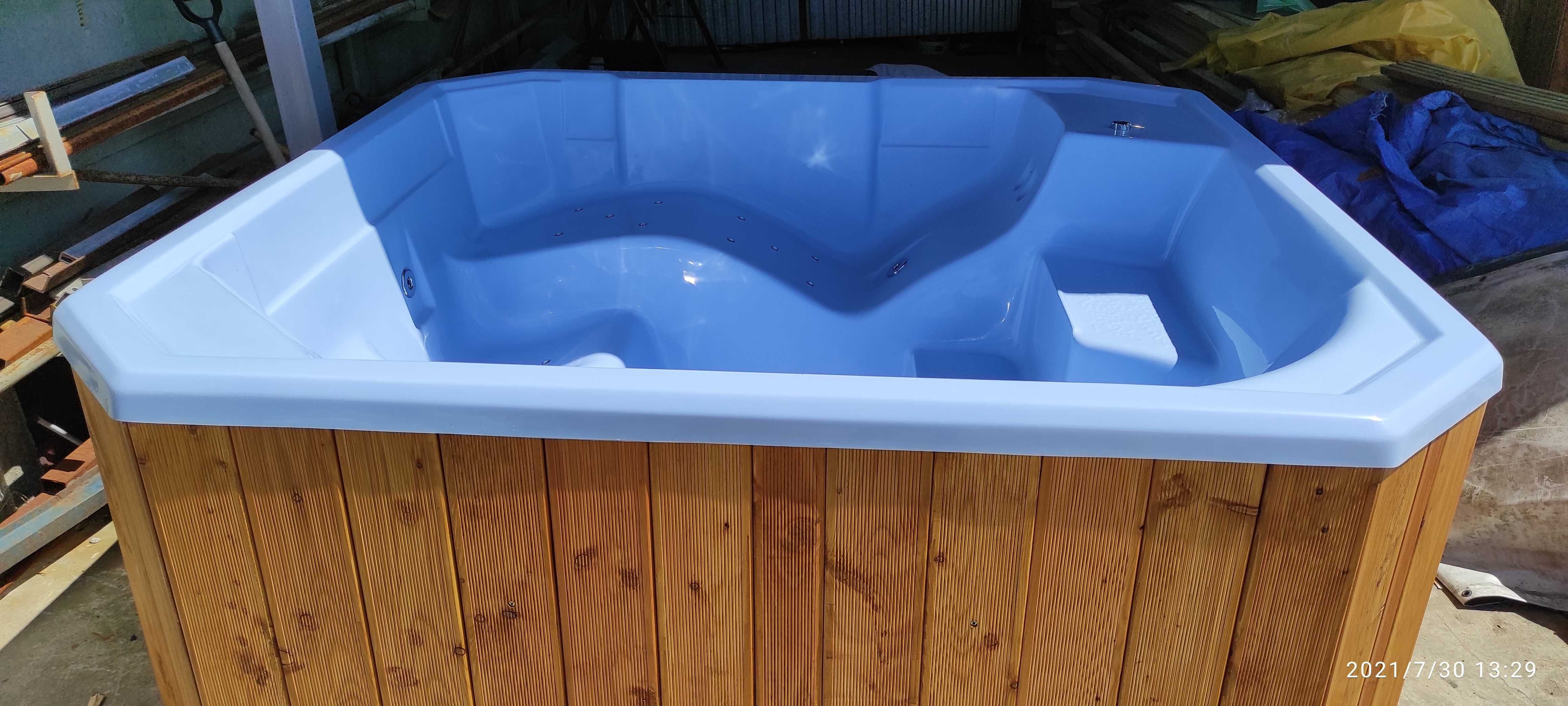 Całoroczne NOWE JACUZZI dla 5 osób bogate wyposażenie 202x192x80cm
